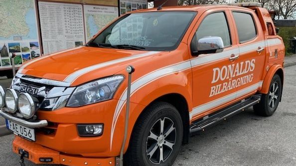Garagebärgare hos Donalds Bilbärgning - Bärgningsbil i skåne