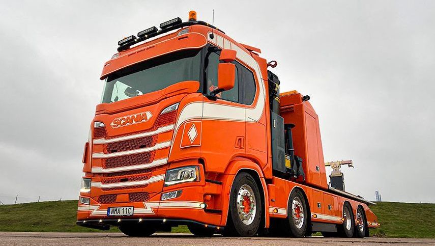 Tungflakbärgare hos Donalds Bilbärgning - Bärgningsbil i skåne