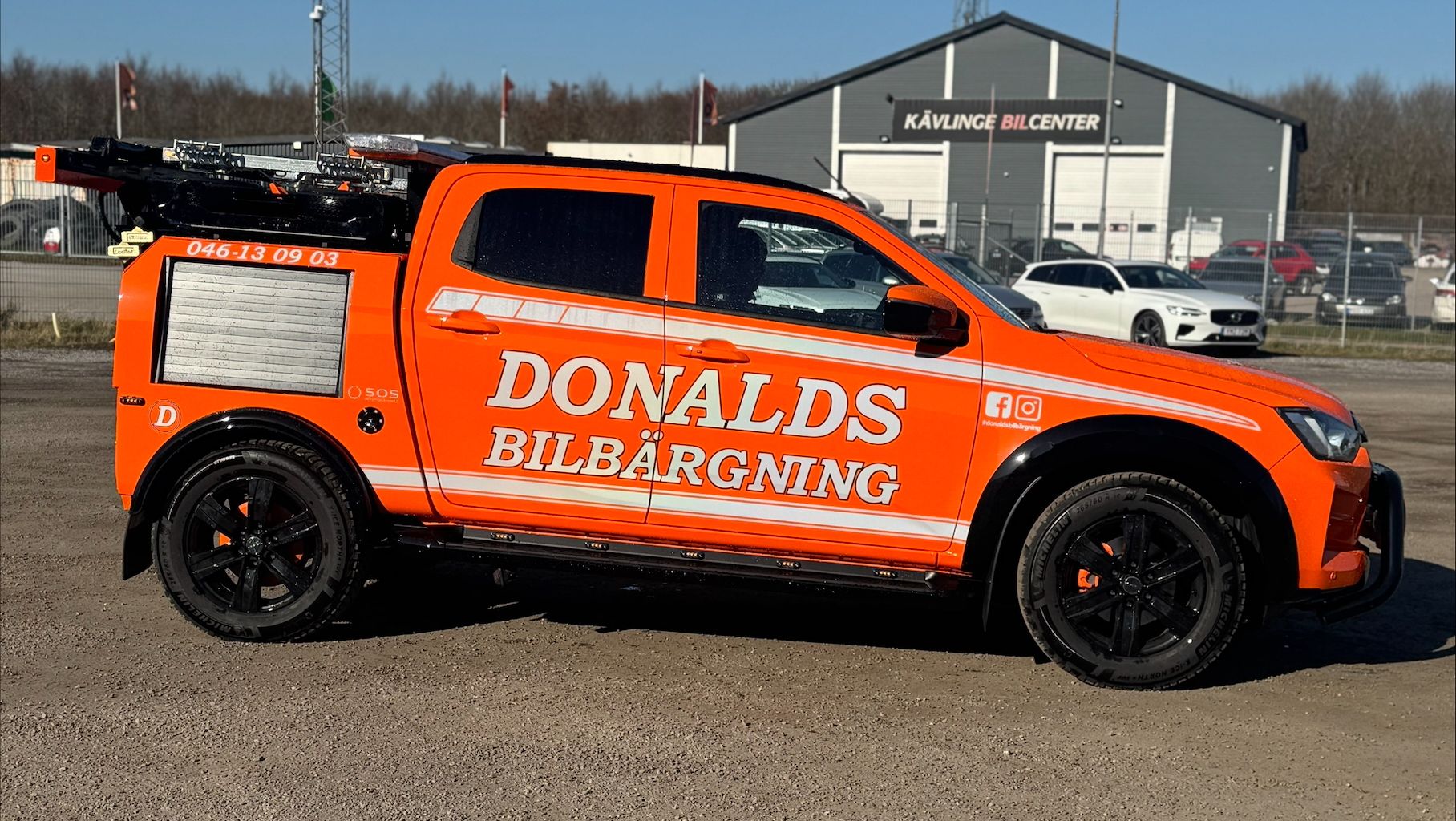 Garagebärgare hos Donalds Bilbärgning - Bärgningsbil i skåne